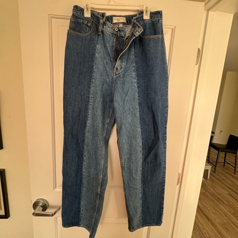 Abercrombie & Fitch the loose high rise jeans